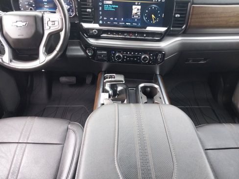 Used 2024 Chevrolet Silverado 1500 High Country image 13