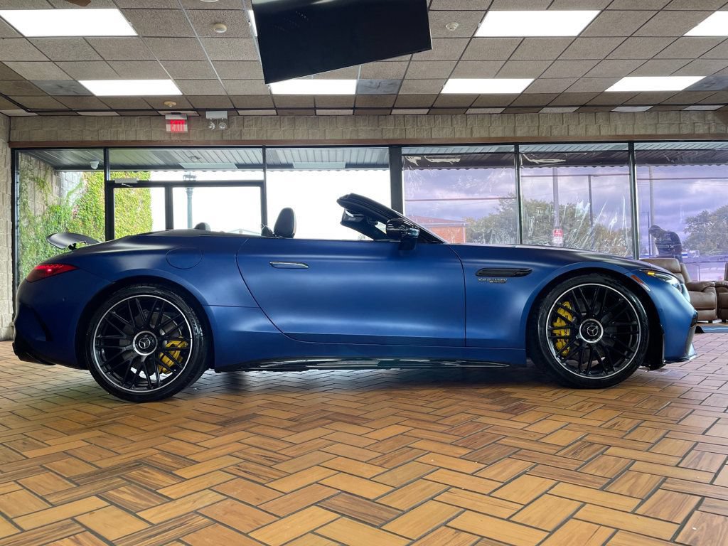 Used 2022 Mercedes-Benz SL 63 AMG 4MATIC image 8