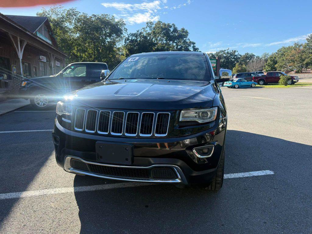 Used 2016 Jeep Grand Cherokee Limited w/ Luxury Group II AWD/4WD image 2
