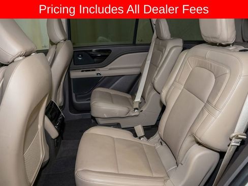 Used 2021 Lincoln Aviator Reserve w/ Equipment Group 201A AWD/4WD image 8