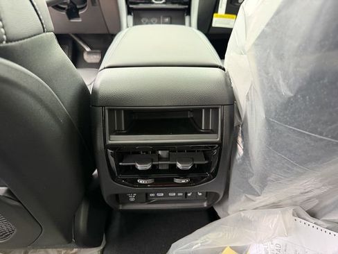 New 2026 Jeep Grand Cherokee Limited image 25