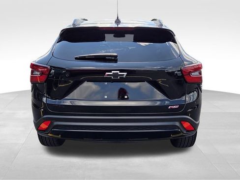 Certified 2024 Chevrolet Trax RS w/ Sunroof Package FWD image 4