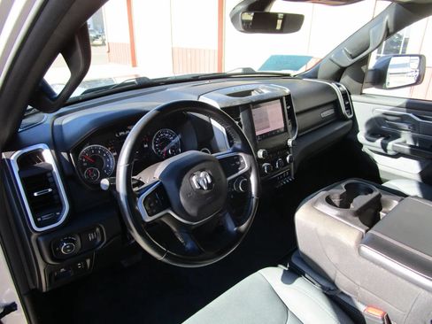 Used 2022 RAM 1500 Big Horn AWD/4WD image 11