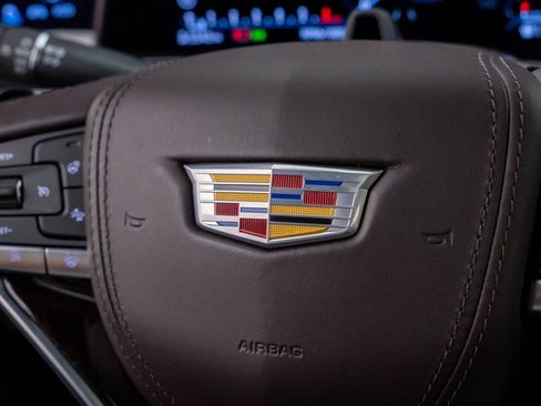Certified 2024 Cadillac Escalade Premium Luxury Platinum w/ LPO, Floor Liner Package AWD/4WD image 30