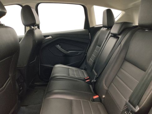 Used 2014 Ford C-MAX Energi SEL w/ Equipment Group 303A image 18