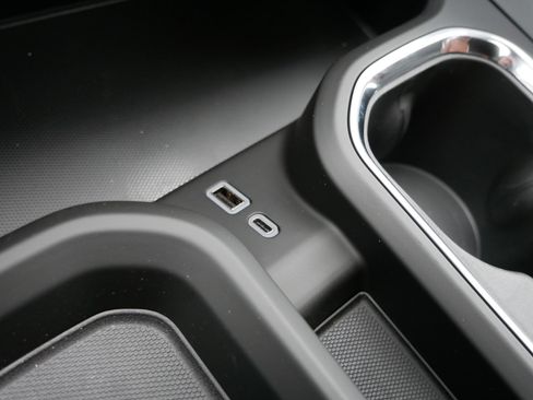 New 2026 GMC Sierra 3500 Denali Ultimate w/ LPO, Black Badging Package image 20