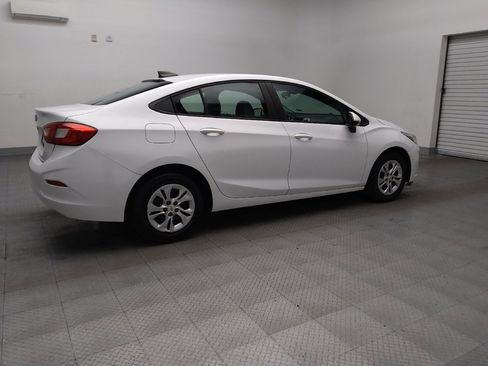 Used 2019 Chevrolet Cruze LS image 10