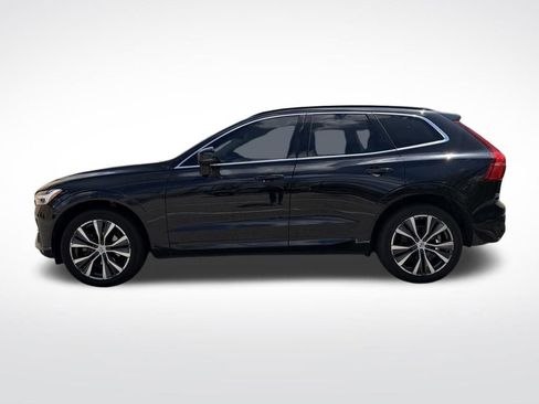 Used 2022 Volvo XC60 B5 Momentum w/ Climate Package AWD/4WD image 4
