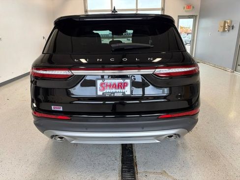 Used 2023 Lincoln Corsair AWD image 7