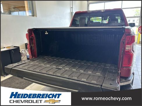 Used 2023 Chevrolet Silverado 1500 LTZ w/ LTZ Premium Package AWD/4WD image 16