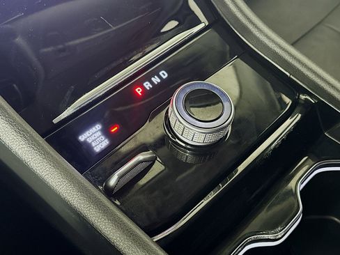 Used 2023 Jeep Grand Cherokee L Limited w/ Black Appearance Package image 25