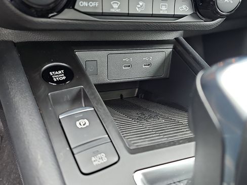 New 2026 Nissan Kicks SV w/ SV Premium Package image 15