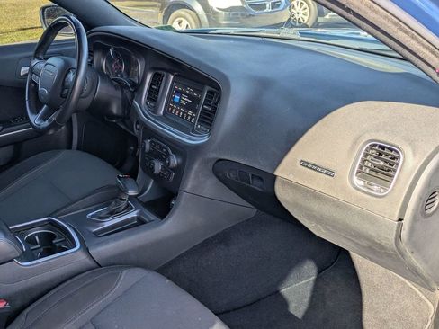 Used 2020 Dodge Charger SXT image 30