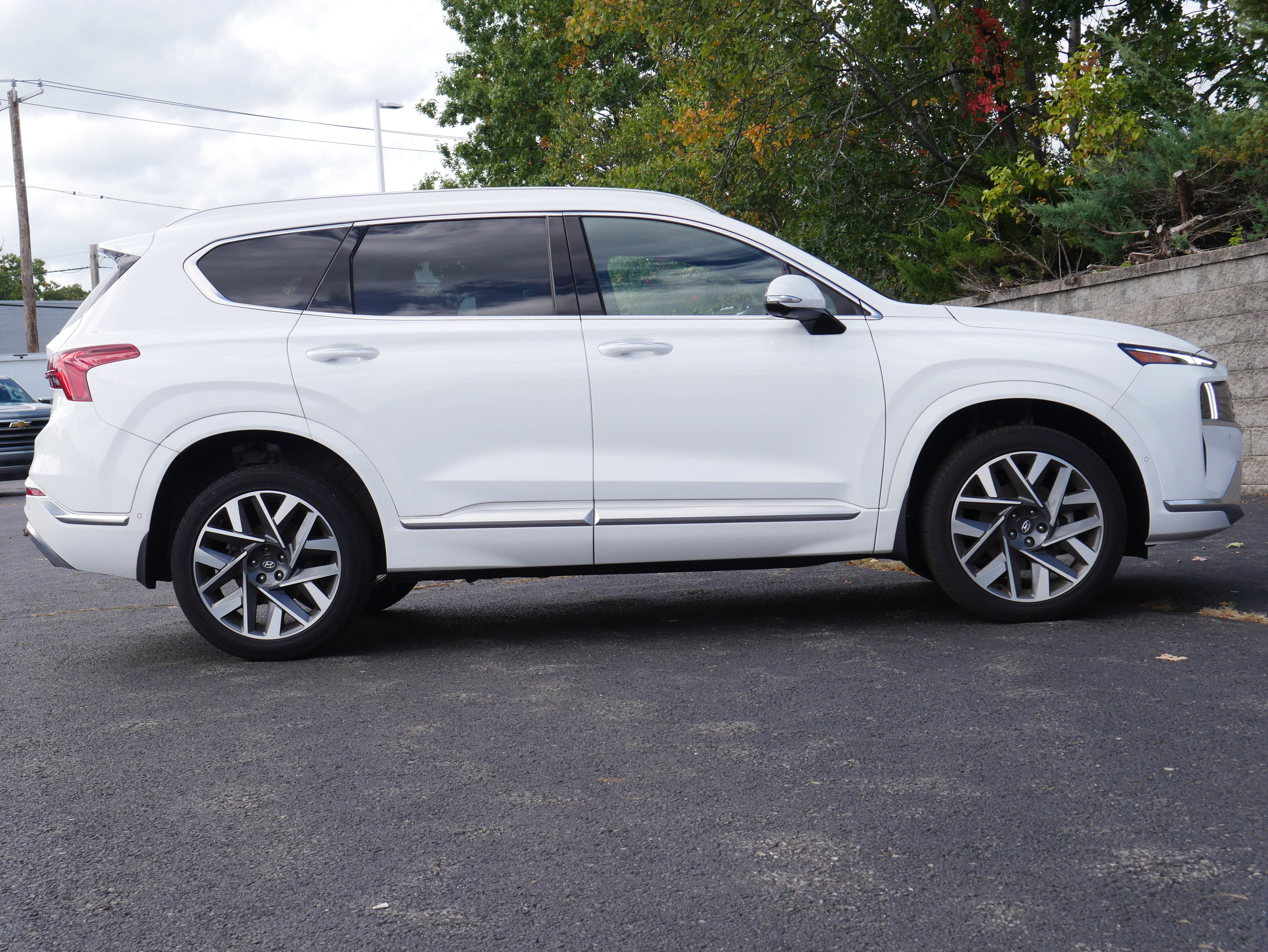 Used 2023 Hyundai Santa Fe Calligraphy AWD/4WD image 8