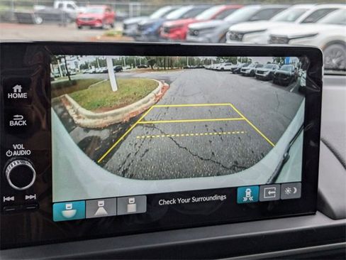 New 2025 Honda Pilot Touring image 22