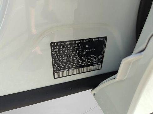 Used 2026 Volkswagen Tiguan SEL R-Line image 48