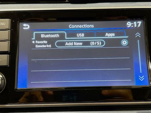 Used 2025 Nissan Versa SV FWD image 29