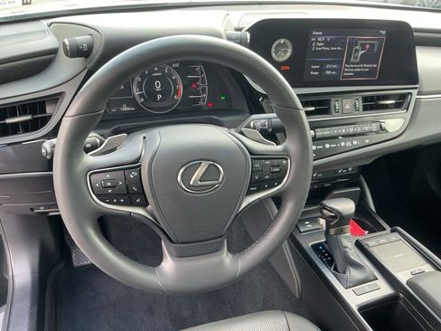 Used 2022 Lexus ES 350 w/ Premium Package FWD image 12