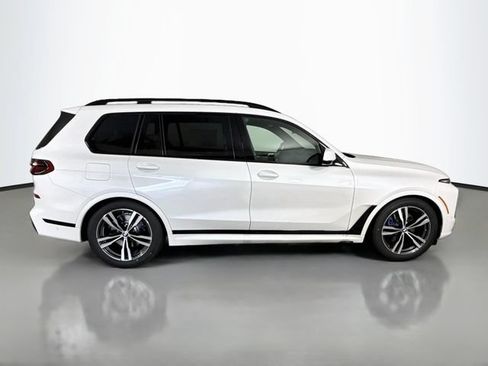 New 2027 BMW X7 xDrive40i w/ M Sport Package AWD/4WD image 8