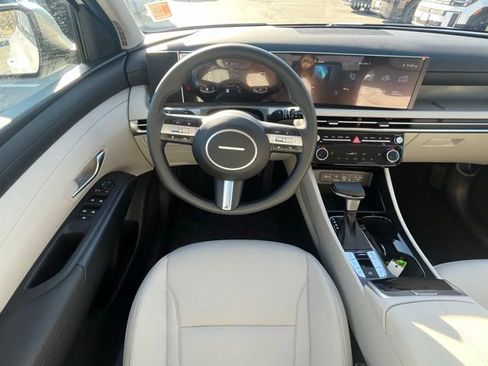 New 2025 Hyundai Tucson SEL image 15