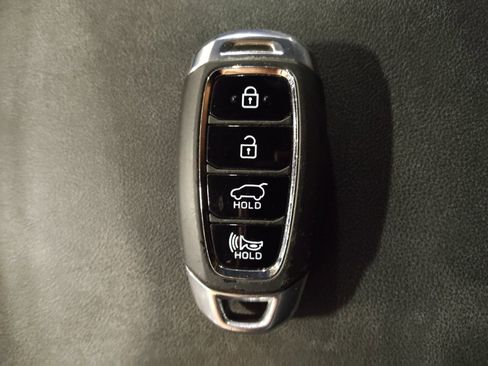 Used 2019 Hyundai Santa Fe Limited image 32