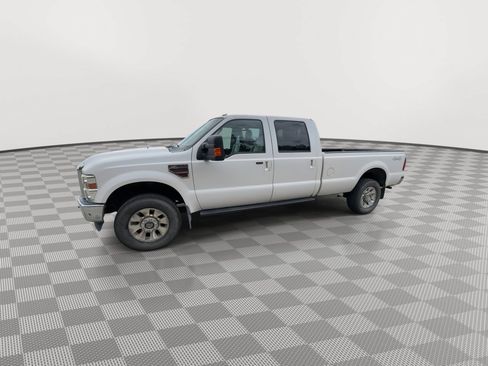 Used 2010 Ford F350 4x4 Crew Cab Super Duty image 4