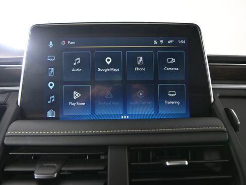 Used 2023 Chevrolet Suburban Premier w/ Advanced Technology Package AWD/4WD image 28