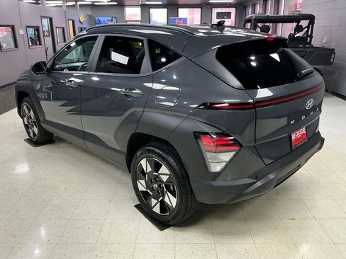 Used 2024 Hyundai Kona SEL image 4