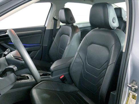 Used 2020 Volkswagen Jetta SEL Premium image 22