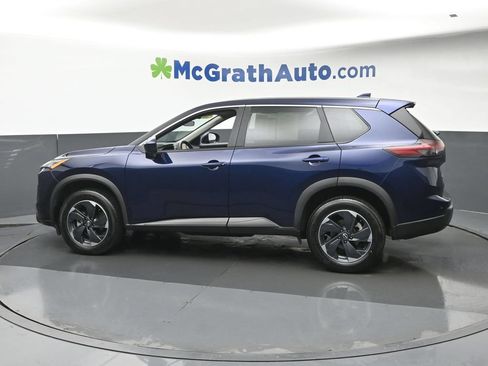 Used 2025 Nissan Rogue SV AWD/4WD image 23