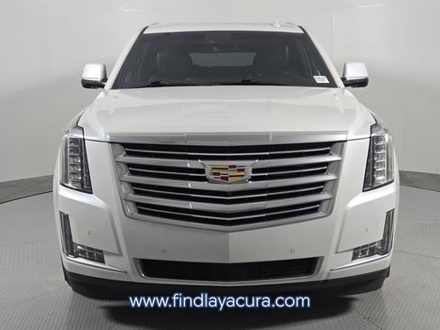 Used 2018 Cadillac Escalade ESV Platinum image 9