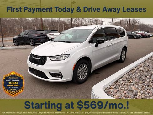 New 2026 Chrysler Pacifica Select FWD image 2