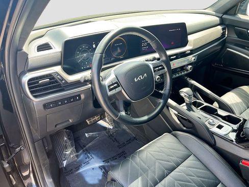 Certified 2024 Kia Telluride SX Prestige X-Line image 17
