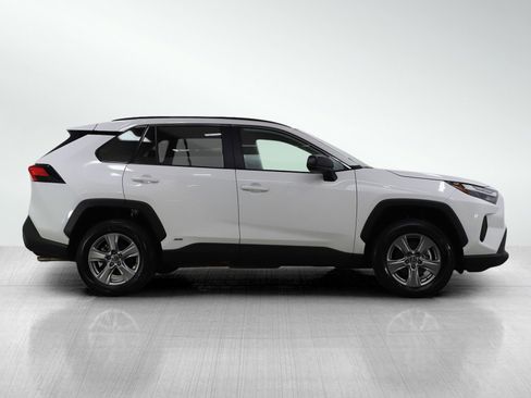 Used 2025 Toyota RAV4 LE AWD/4WD image 8