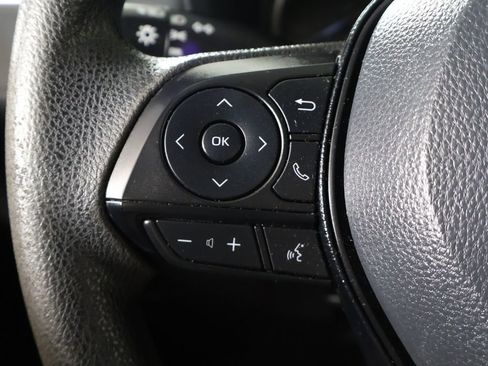 Used 2021 Toyota RAV4 LE AWD/4WD image 33