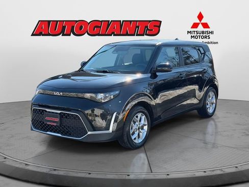 Used 2024 Kia Soul LX w/ Option Group 015 image 5