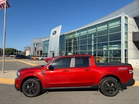 Used 2024 Ford Maverick Lariat w/ FX4 Off-Road Package AWD/4WD image 2