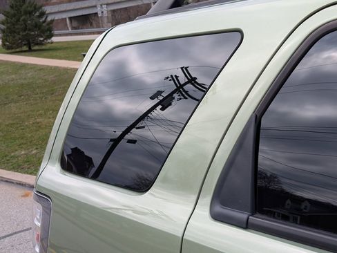 Used 2009 Mercury Mariner 4WD image 30