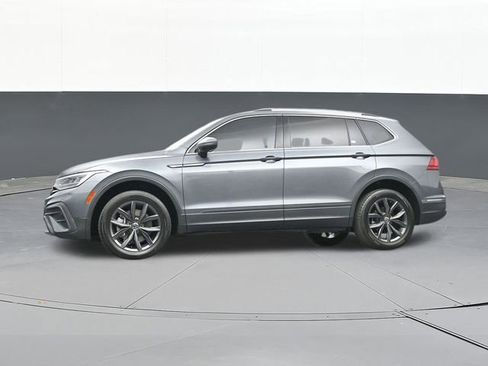 Used 2022 Volkswagen Tiguan SE image 61