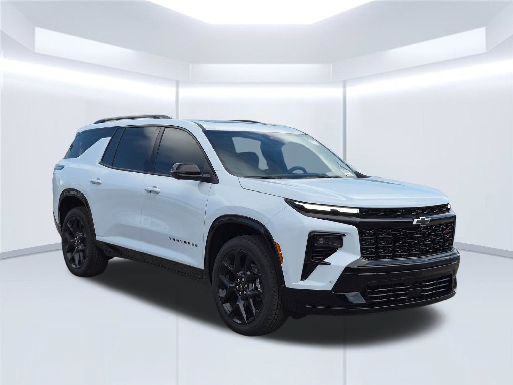 New 2026 Chevrolet Traverse RS w/ LPO, Floor Liner Package FWD image 8