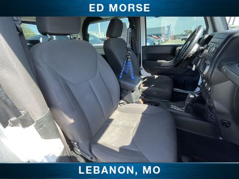 Used 2018 Jeep Wrangler Sport AWD/4WD image 21