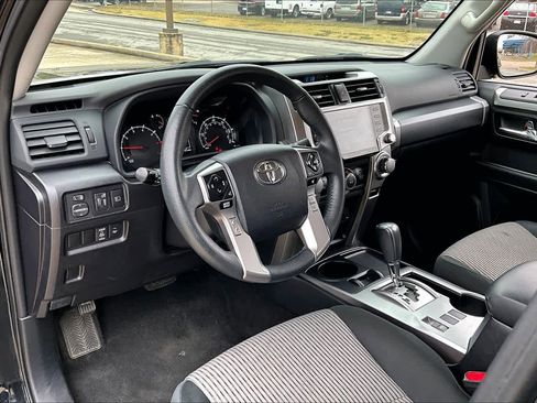 Used 2024 Toyota 4Runner SR5 image 17