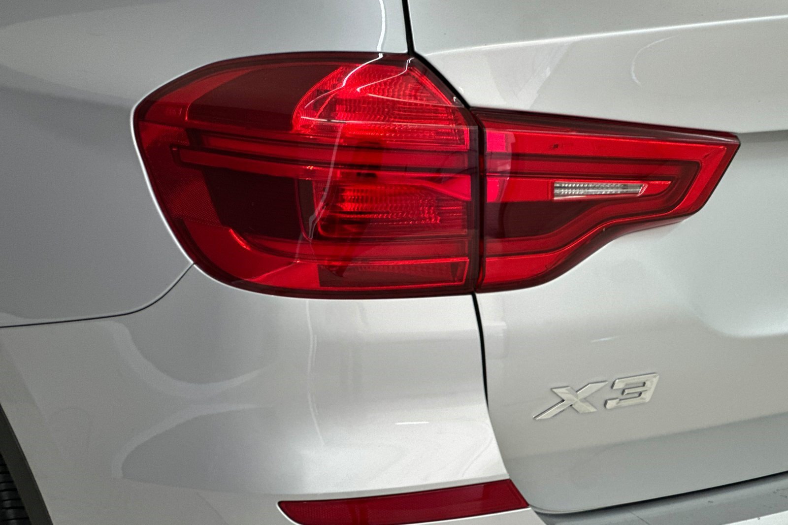 Used 2019 BMW X3 sDrive30i w/ Driving Assistance Package RWD image 28