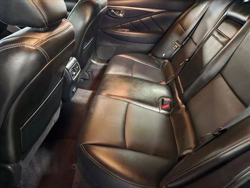 Used 2024 INFINITI Q50 Sensory image 18
