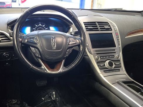 Used 2019 Lincoln MKZ Reserve w/ Luxury Package image 19