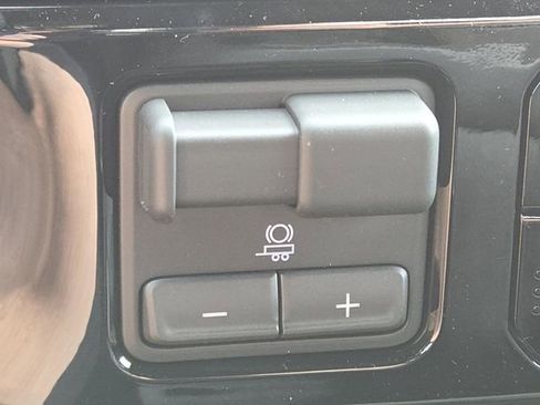 New 2026 GMC Sierra 1500 Elevation AWD/4WD image 7