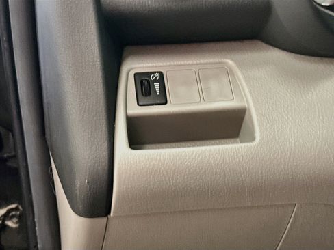 Used 2012 Toyota RAV4 4WD w/ Value Pkg image 17