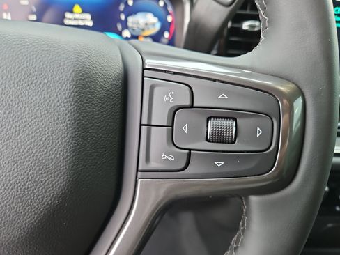 Used 2026 Chevrolet Silverado 2500 ZR2 w/ LPO, Dark Essentials Package image 18