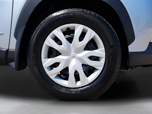 Used 2023 Toyota Corolla Cross L AWD/4WD image 9