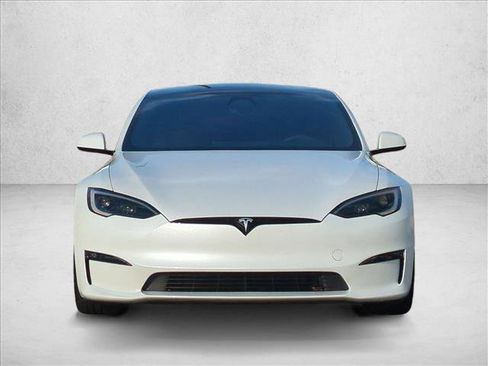 Used 2024 Tesla Model S Plaid image 2